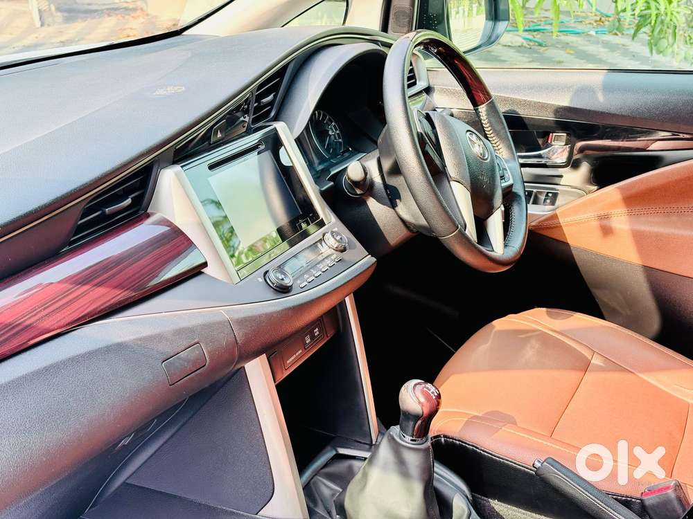 Toyota Innova Crysta 2.4 V, 2017, Diesel