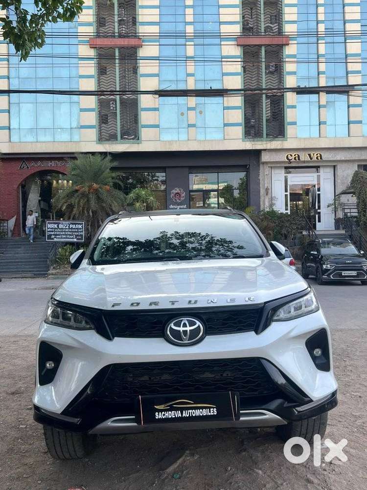 Toyota Fortuner Legender 4x2 At 2.8, 2022, Diesel