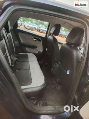 Tata Altroz 1.2 Xz Plus Dark Edition, 2022, Petrol