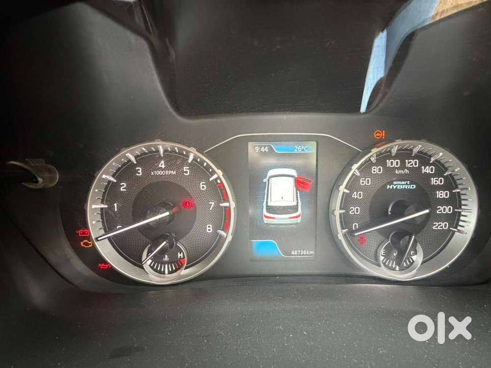 Maruti Brezza Zxi 2024