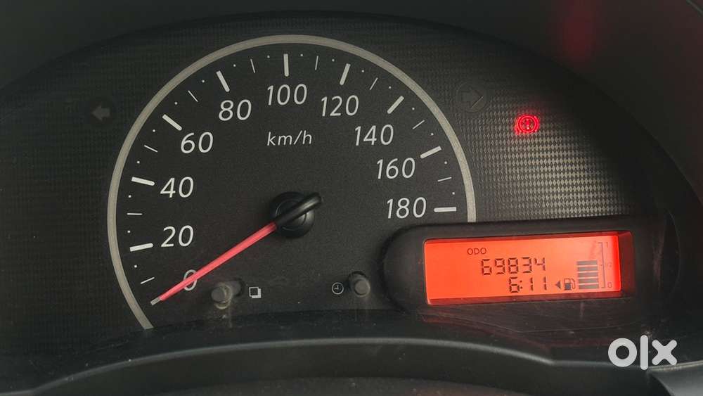 Nissan Micra Petrol Manual 2011
