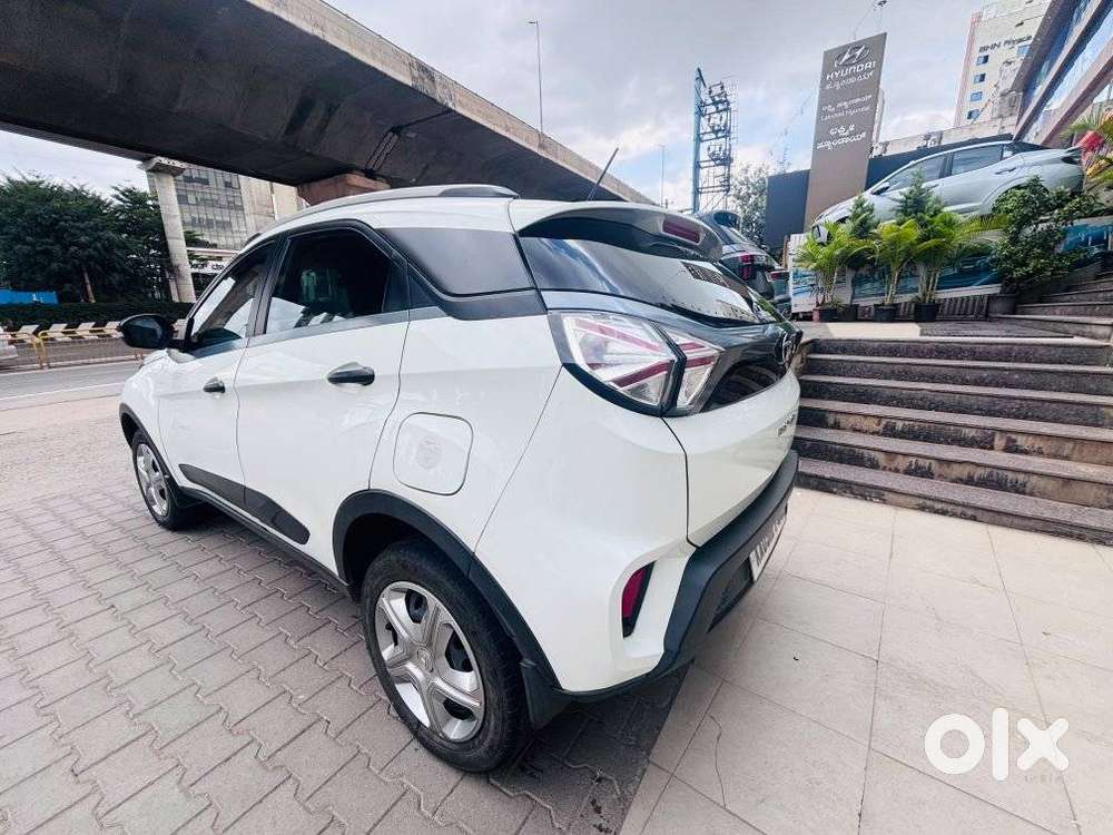 Tata Nexon 1.2 Revotron Xm (s), 2021, Petrol
