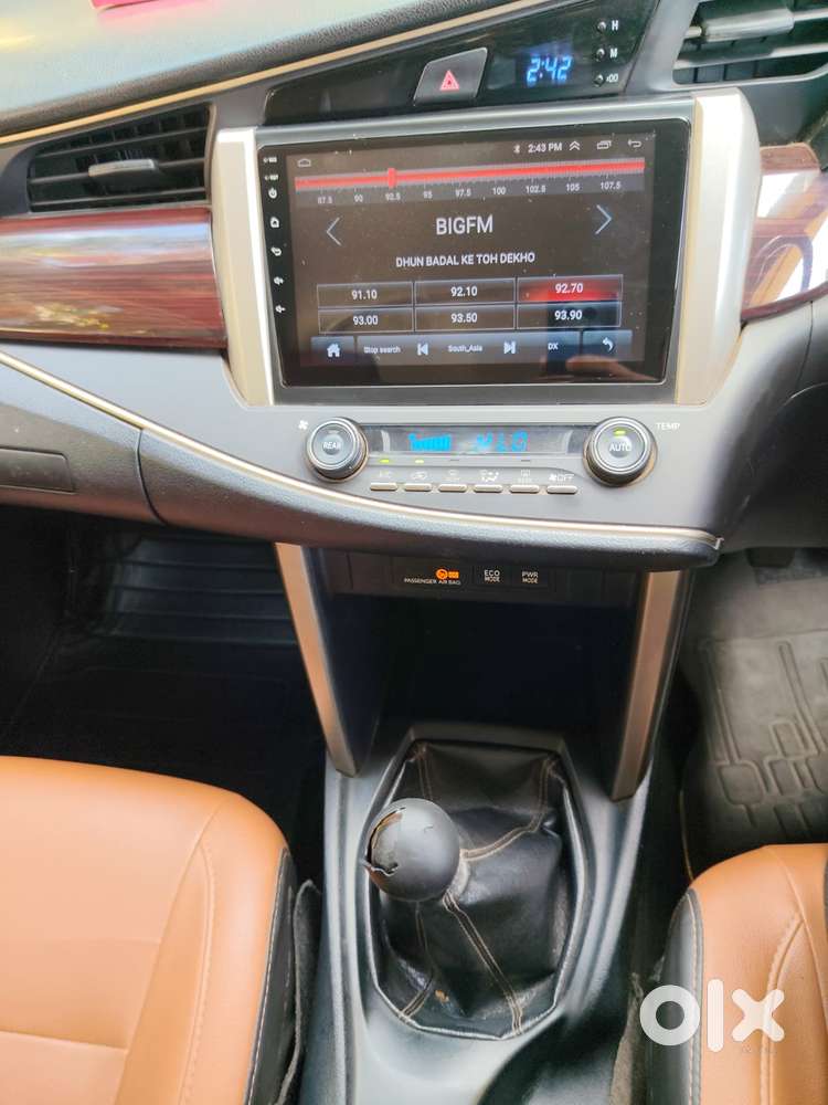 Toyota Innova Crysta 2.4 V 7 Str, 2016, Diesel