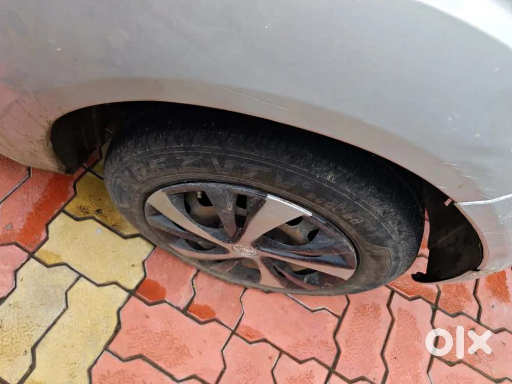 Ford Figo 1.2 Titanium 2012