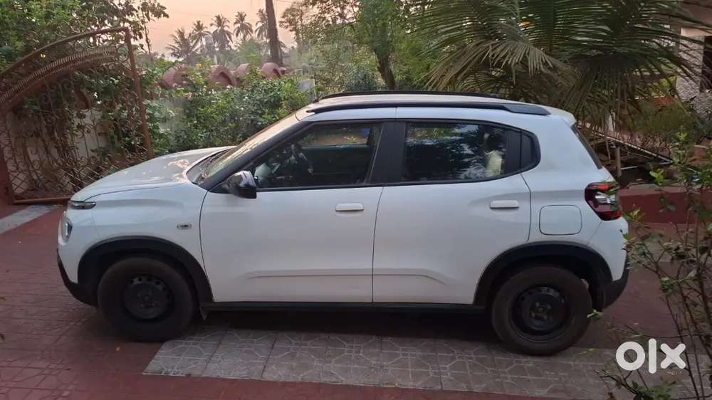 Good Car ..all Service Update..maintained At Showroom