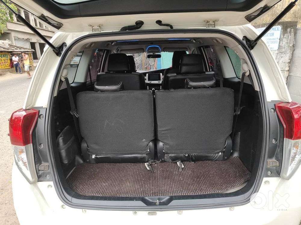 Toyota Innova Crysta Touring Sport 2.4 Mt, 2017, Diesel