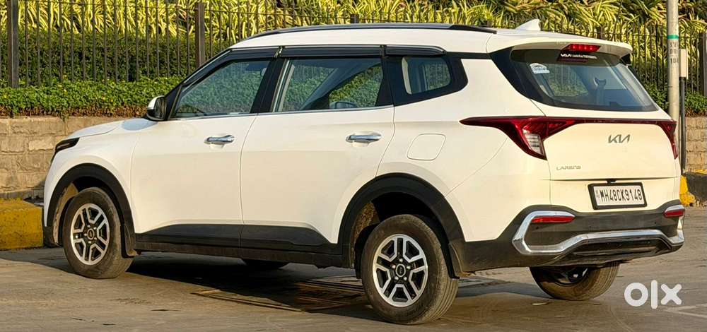 Kia Carens, 2023, Petrol