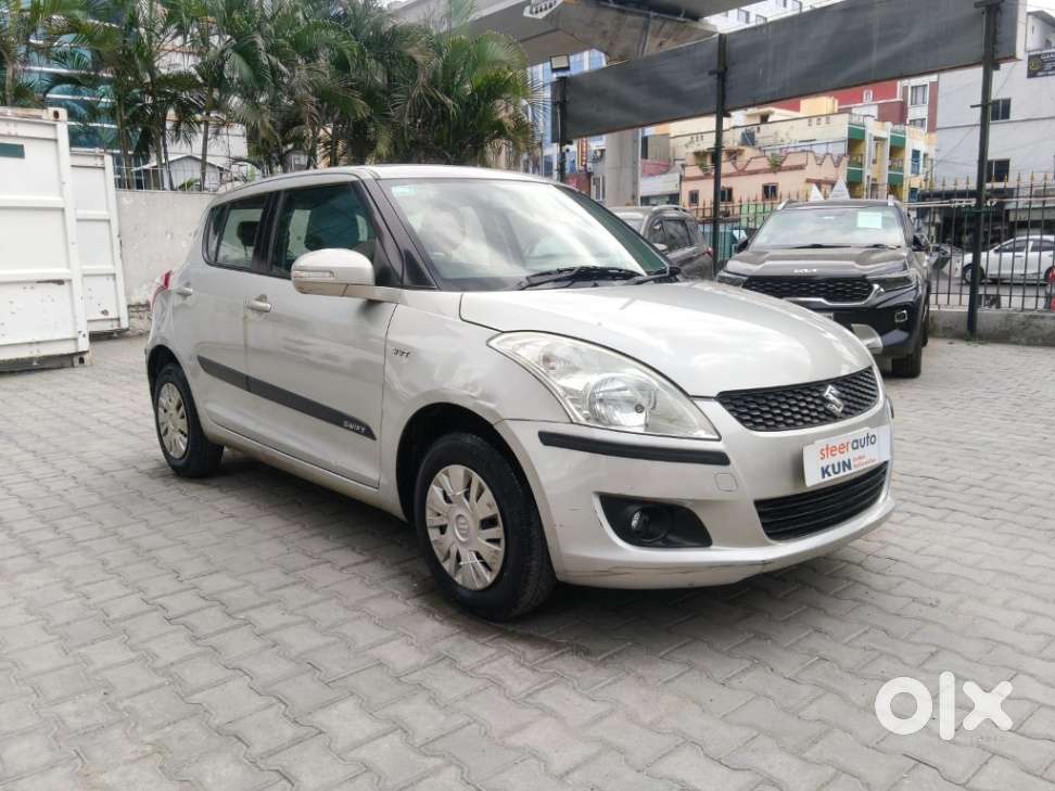 Maruti Suzuki Swift Vxi, 2012, Petrol