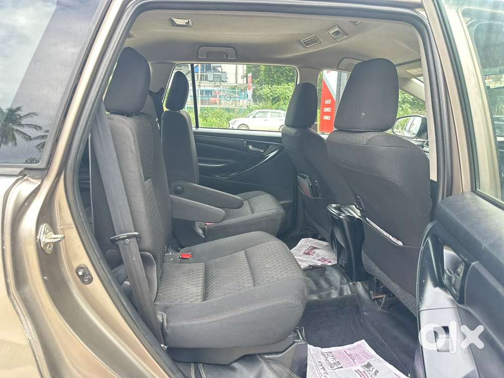 Toyota Innova Crysta 2.4 G Mt 7 Str, 2018, Diesel