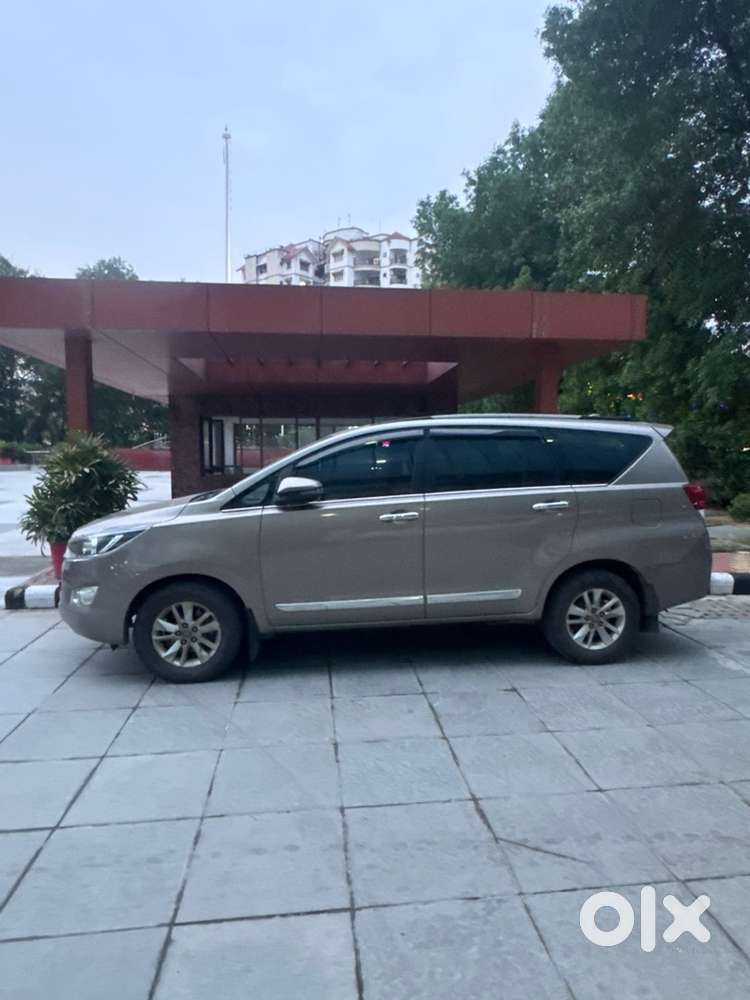Toyota Innova Crysta 2019 Manual
