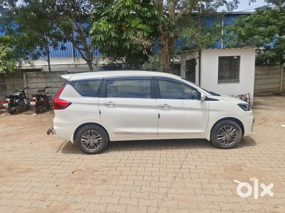 Maruti Suzuki Ertiga Zxi Ples 2022