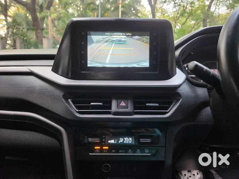 Maruti Suzuki Brezza Vxi At ,2023, Petrol