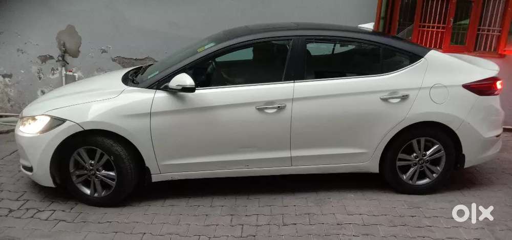 New Elantra Hyundai Automatic With Sunroof Top