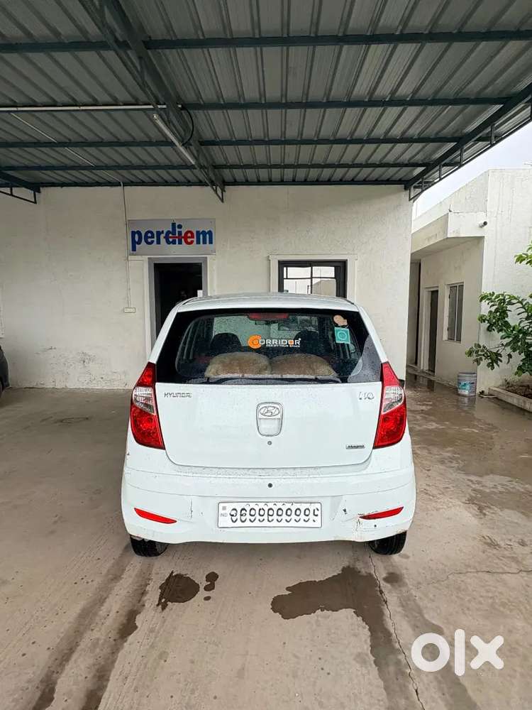 Hyundai I10 2013 Petrol + Sequence Cng  Well Maintained