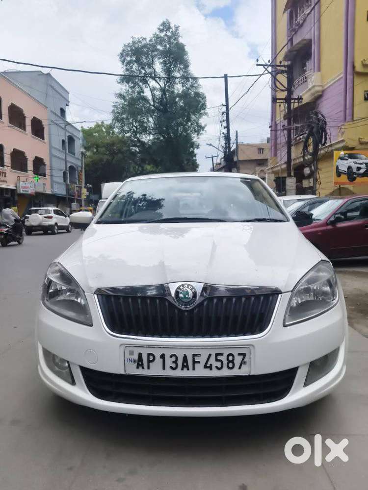 Skoda Rapid 1.6 Tdi Ambition Plus Alloy, 2013, Diesel