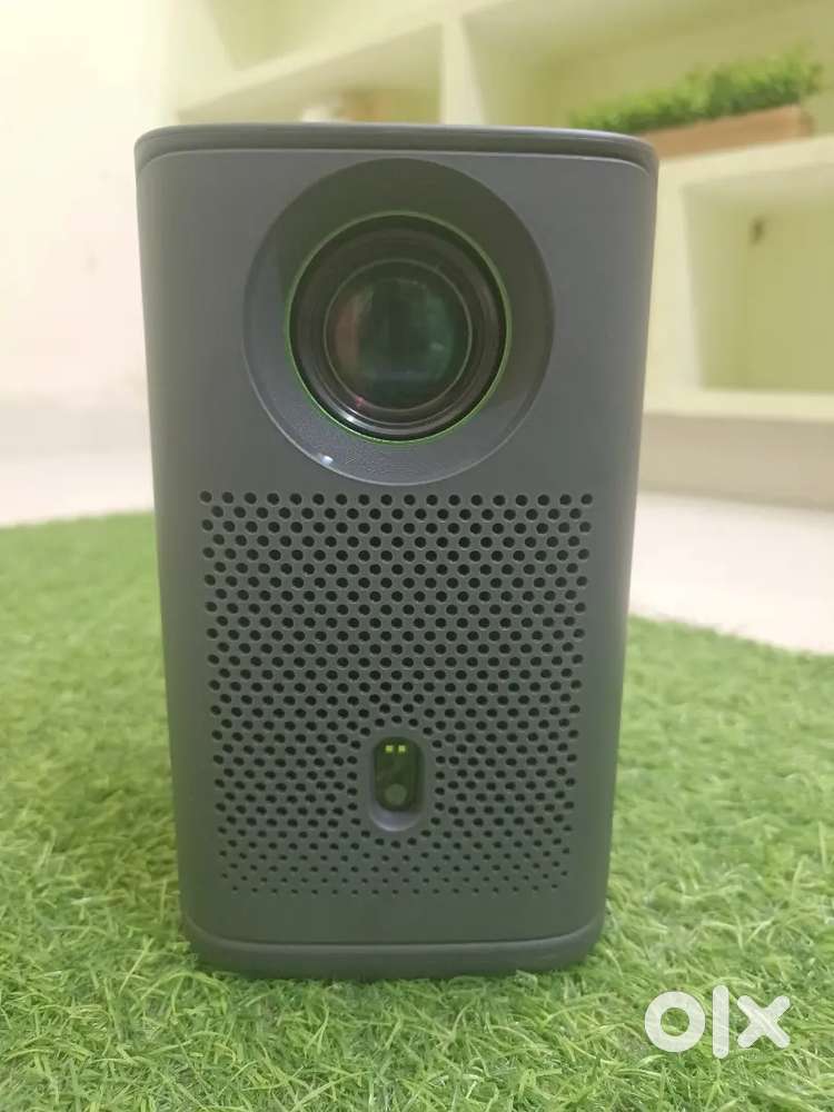 Lumio arc5 projector