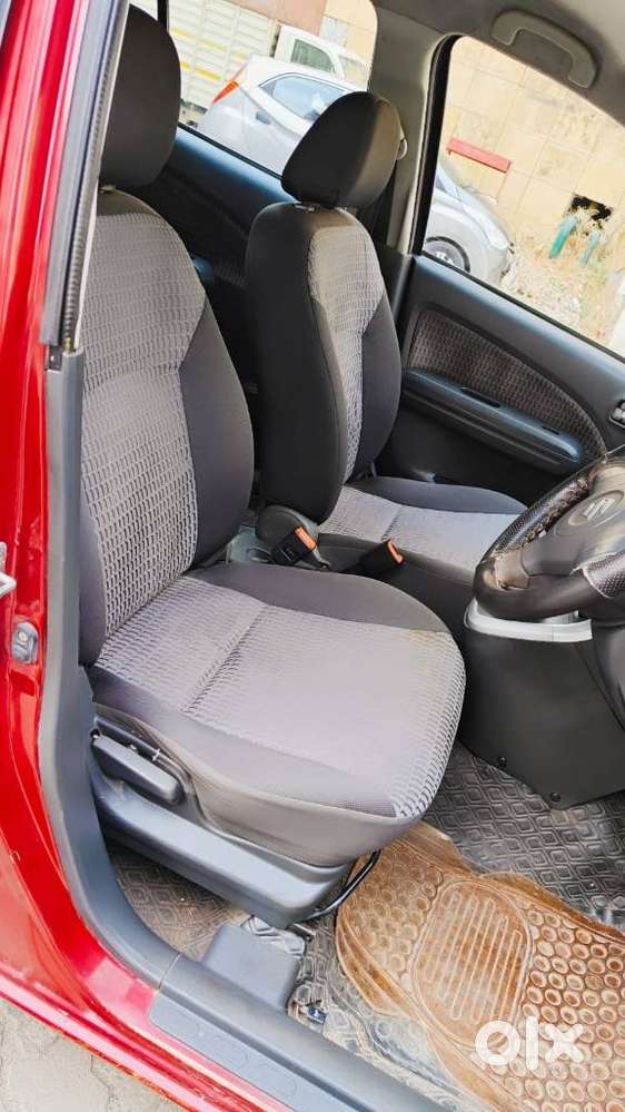 Maruti Suzuki Ritz Vxi, 2012, Petrol