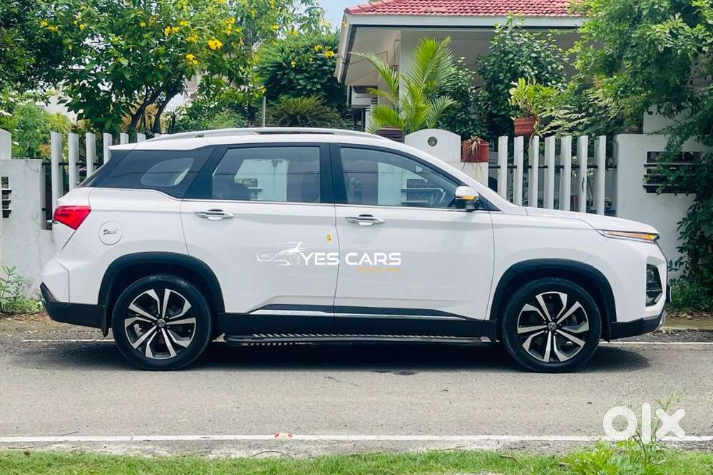 Mg Hector Plus Sharp Pro 2.0 Turbo Diesel 7 Str Dual Tone, 2023, Die..