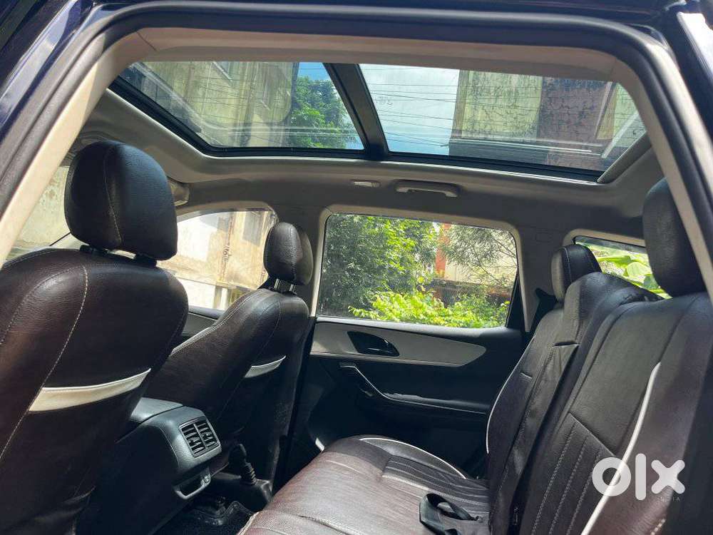Mahindra Xuv700 2.2 Ax 5 Diesel Mt 7 Str, 2025, Diesel