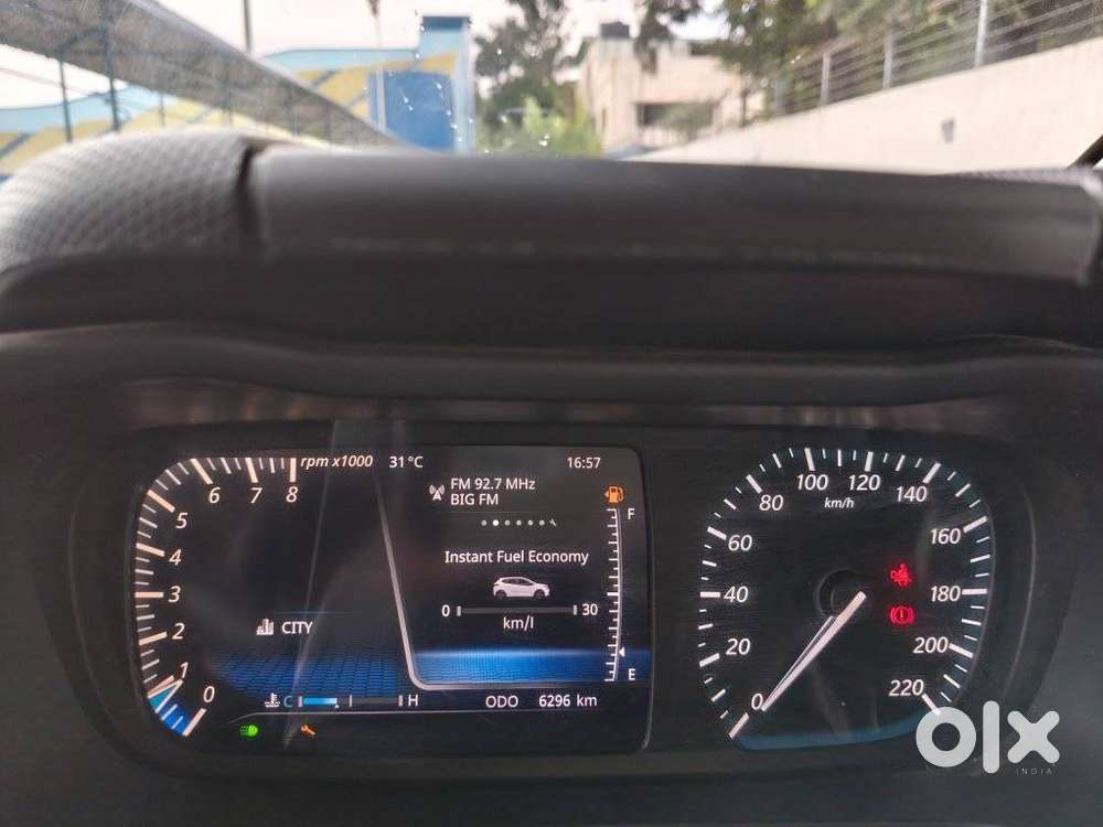 Tata Altroz Xz Plus (s), 2023, Petrol