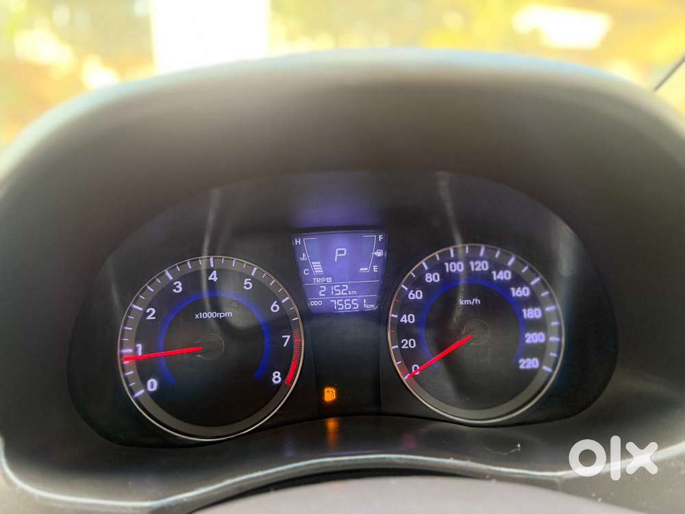 Hyundai Verna [2015-2017] Fluidic 4s 1.6 Vtvt Ex At, 2017, Petrol