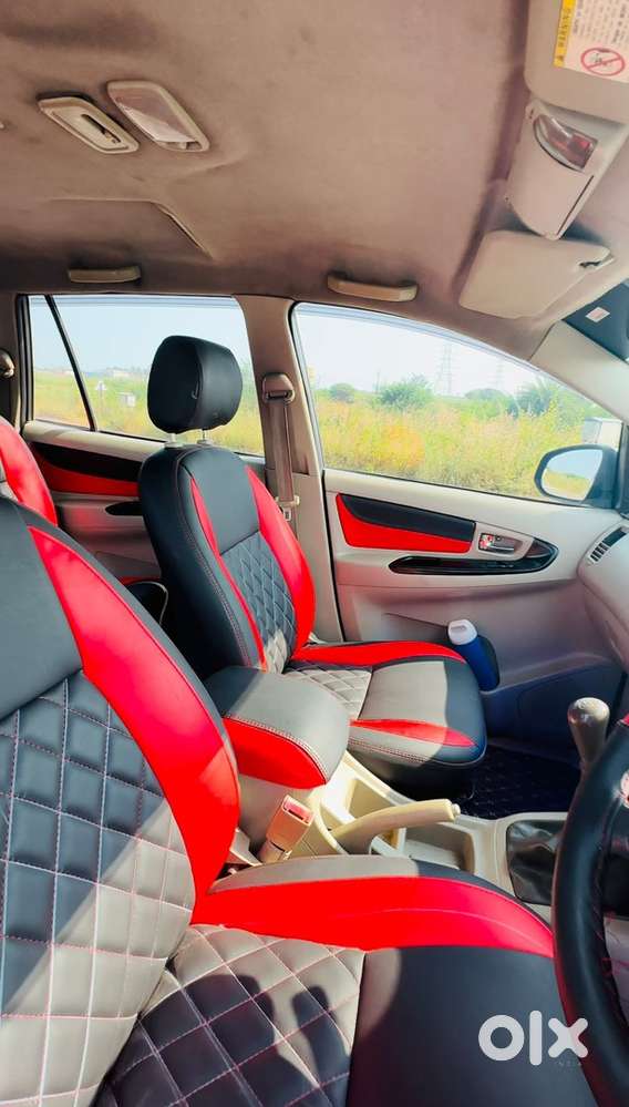Toyota Innova 2011 Year