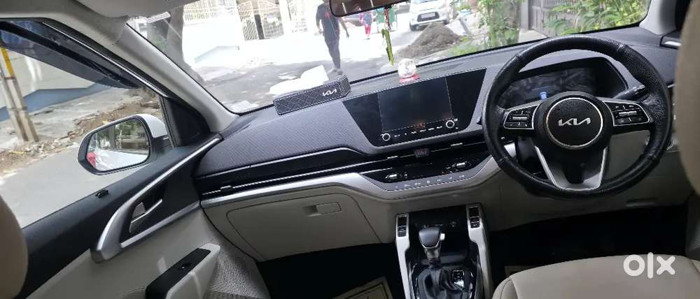 Very Sparingly Used Kia Carens 7 Seater Prestige Plus