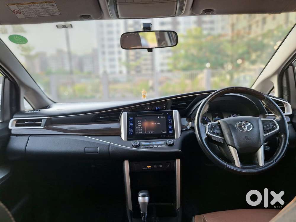 Toyota Innova Crysta 2.8z Automatic, 2017, Diesel
