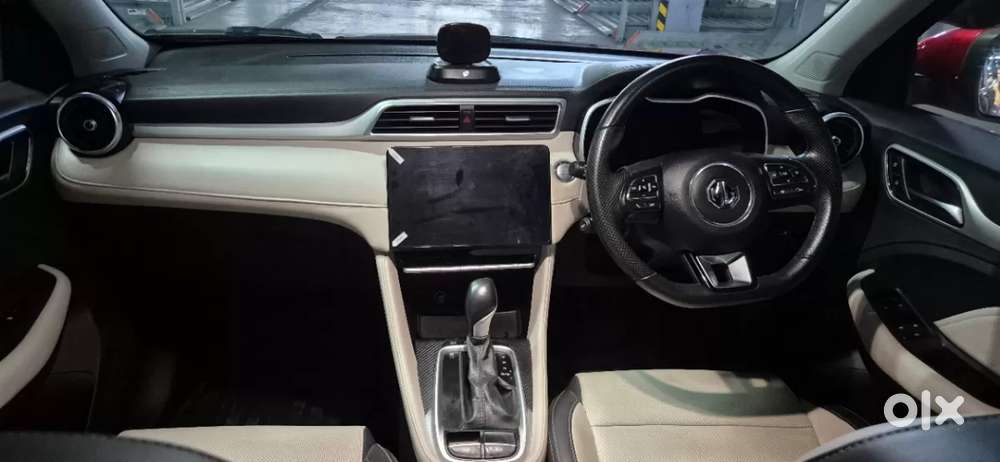 Mg Astor 1.5 Savvy Cvt S Red, 2021, Petrol