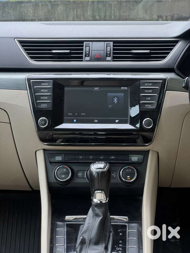 Skoda Superb Style 1.8, 2016, Petrol