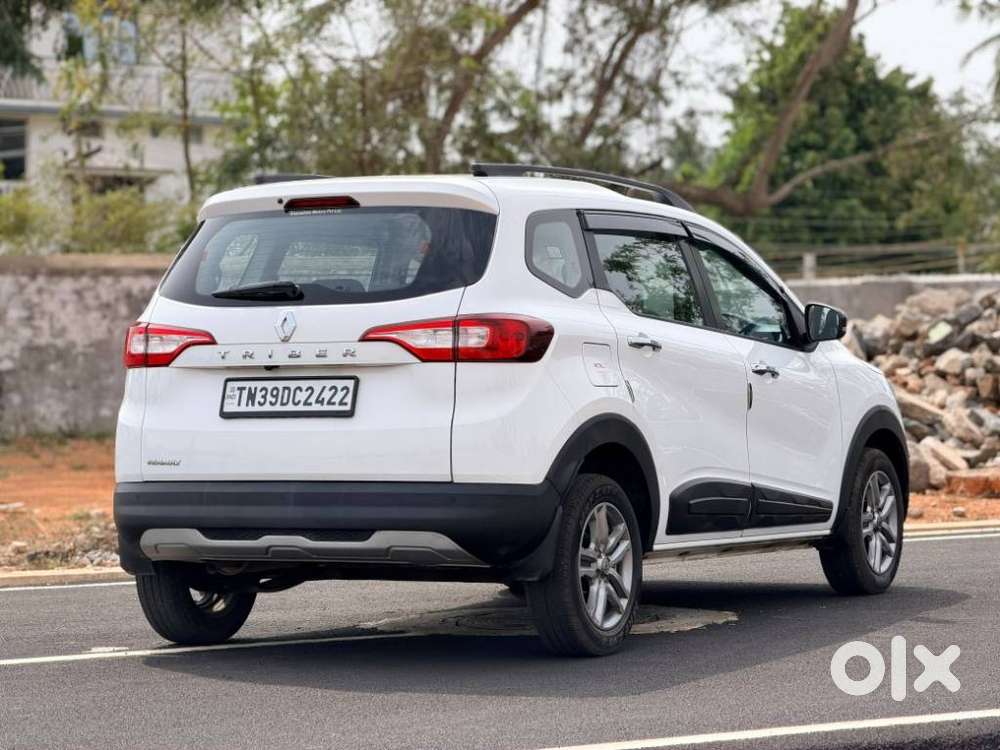 Renault Triber Rxz, 2024, Petrol