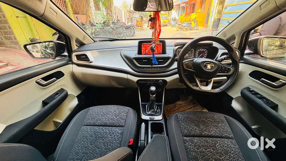 Tata Altorz 1.2 Petrol 2024