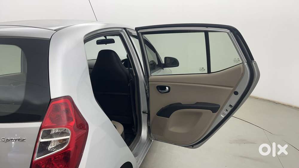 Hyundai I10 Sportz 1.1 Irde2, 2016, Petrol