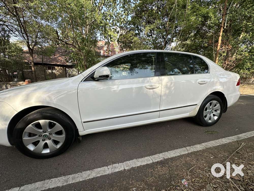 Skoda Superb Elegance 1.8 Tsi Mt, 2012, Petrol