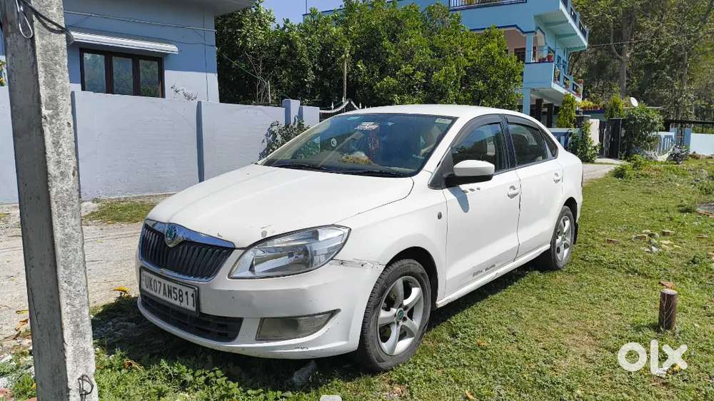 Skoda Rapid Elegance 2012