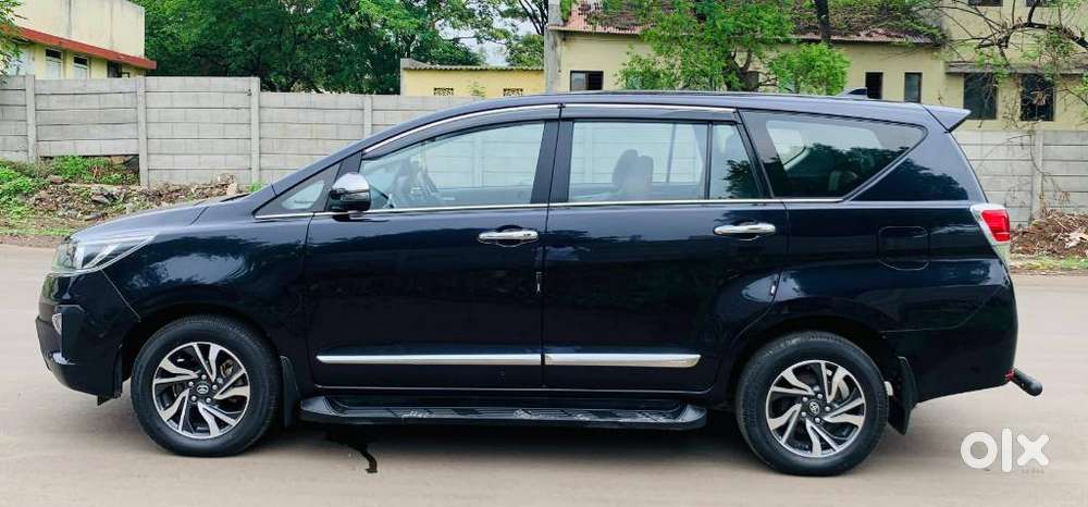Toyota Innova Crysta 2.4 G Mt 8s, 2022, Diesel