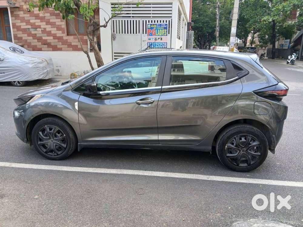 Tata Altroz 1.2 Xt, 2022, Petrol