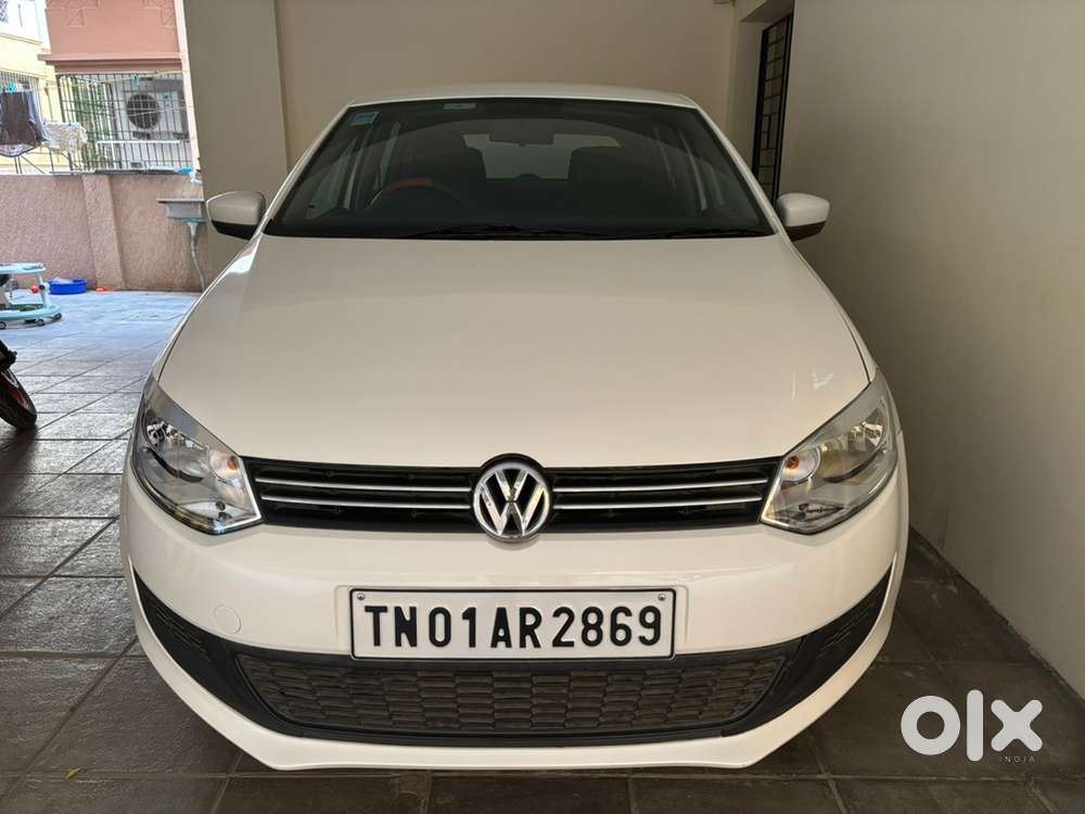 Volkswagen Polo Petrol Manual 2012