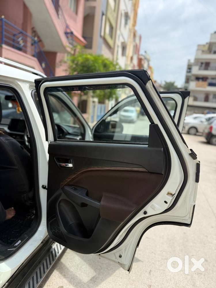 Maruti Suzuki Brezza 2024 Car
