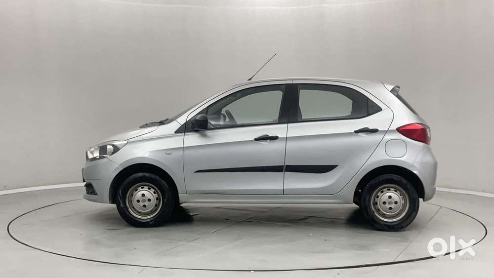 Tata Tiago 1.2 Revotron Xm, 2016, Petrol