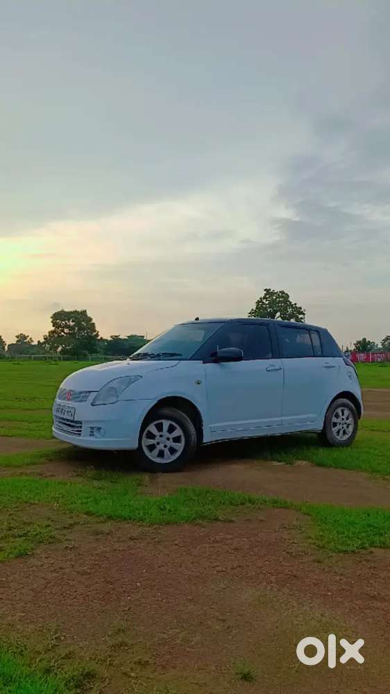 Maruti Suzuki Swift 2005 Petrol