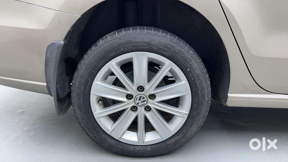 Volkswagen Vento 2010-2013 Petrol Highline, 2016, Petrol