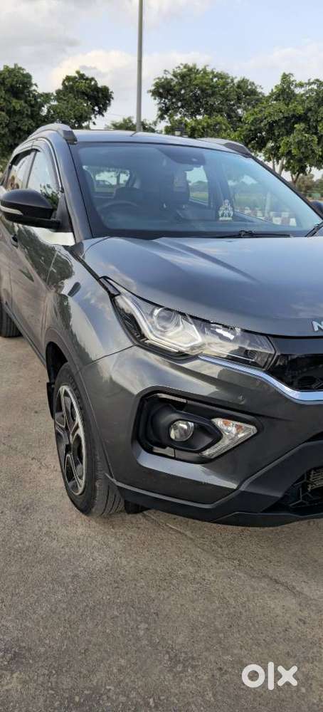 Tata Nexon Fearless Plus (ps) 1.5 Diesel 6mt Red Dark Edition, 2023,..