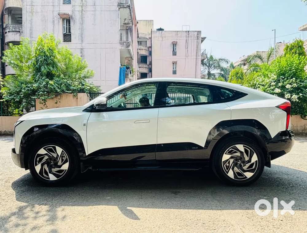 Mahindra Xev 9e Pack Two, 2025, Electric