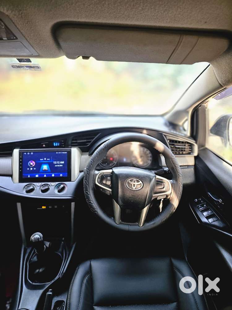 Toyota Innova Crysta 2.4 G Mt 8s, 2022, Diesel