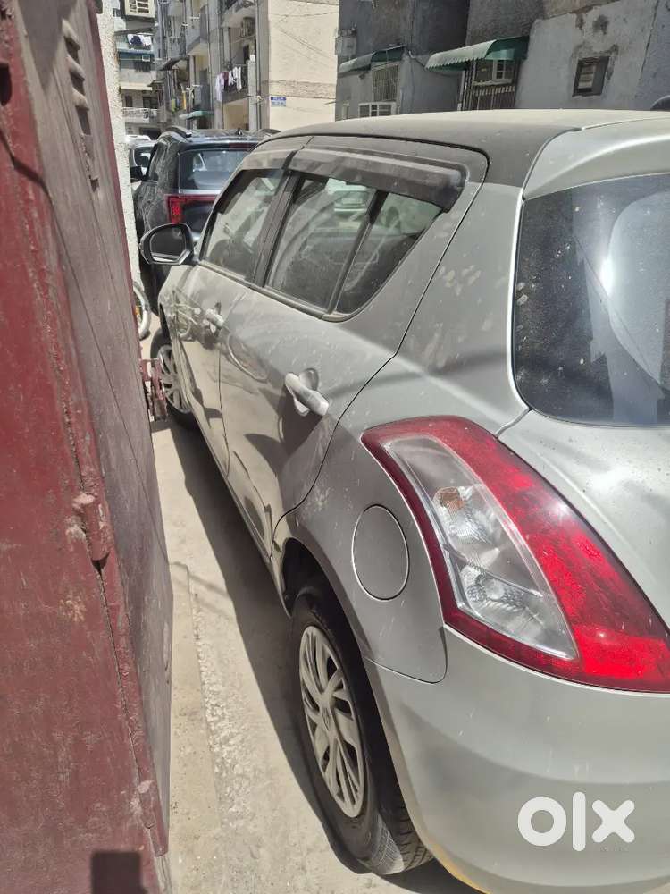 Maruti Suzuki Swift Vxi 2015