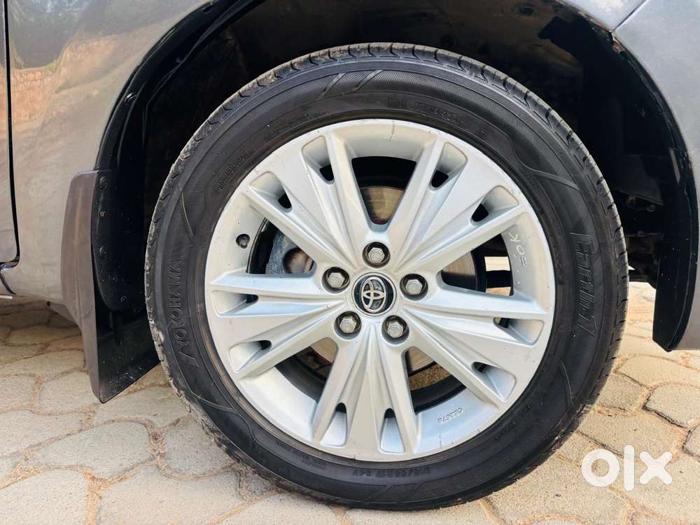 Toyota Innova Crysta