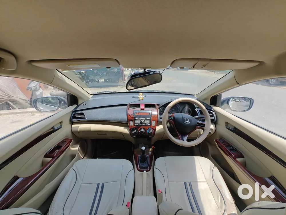 Honda City I-vtec 2013  Super Tight Condition