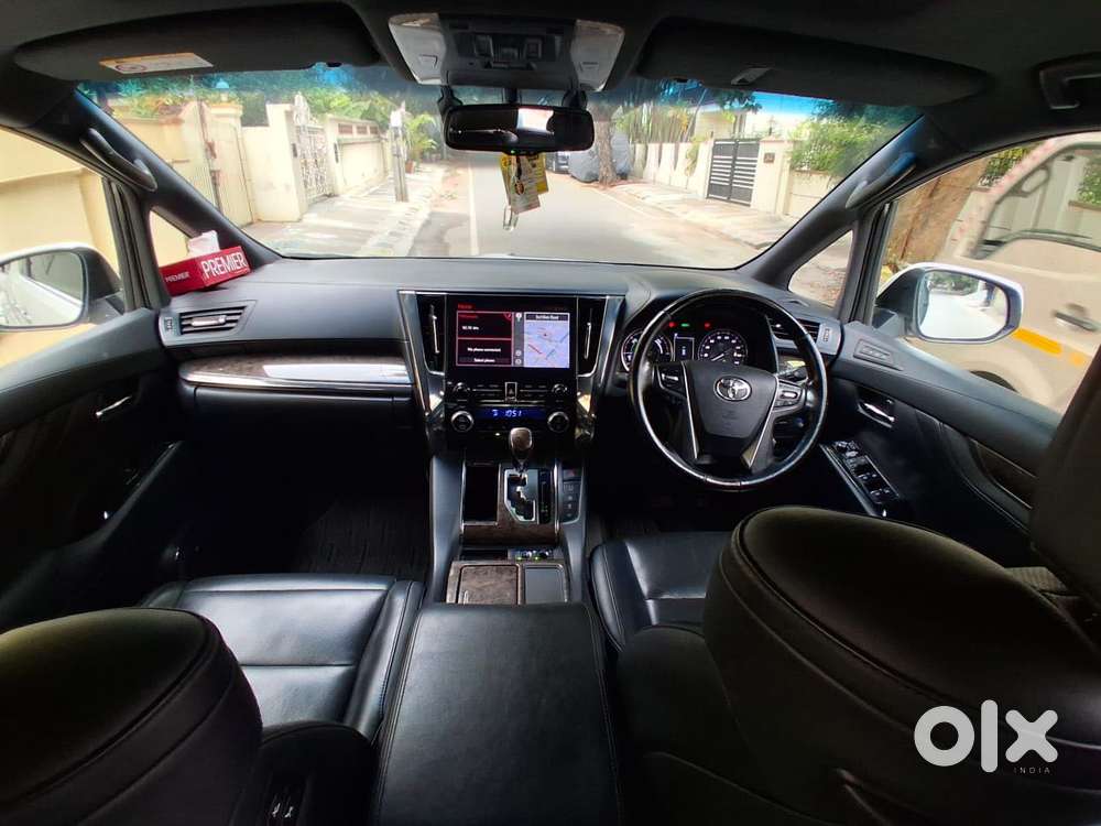 Toyota Vellfire 2.5 Hybrid, 2020, Petrol