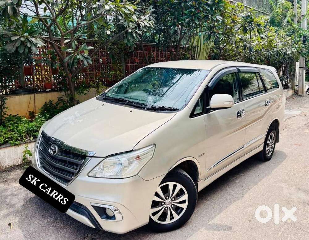 Toyota Innova 2.5 Z Diesel 7 Seater Bs Iv, 2015, Diesel